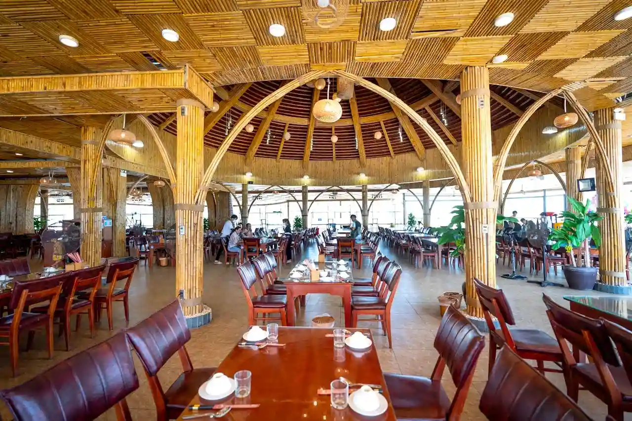 المرافق التدريبية والاجتماعية